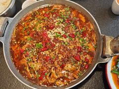 -万重锦·人文川菜馆(骡马市店)