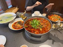 -万重锦·人文川菜馆(骡马市店)