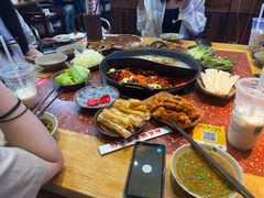 -赵美丽·重庆社区火锅·直营店(火车东站·中豪国际店)