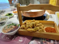 小酥肉-洪氏嗨捞·广东猪肚鸡·椰子鸡火锅(西咸万象城店)
