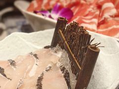 -泓炙颐凤鲜海鲜火锅料理(桐乡店)