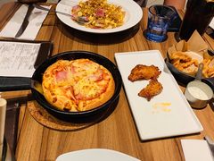 -必胜客(中大银泰店)