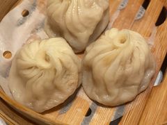 -上海虹桥君丽假日酒店(娄山关路地铁站店)