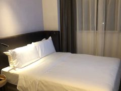 -汉庭优佳(成都一品天下蜀汉路东地铁站店)