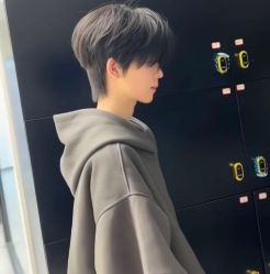 -尤司男士国潮理发馆