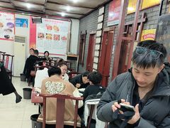 -湖南人家湘菜馆(镇江路店)