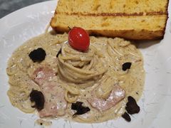 -I HOLIC艾豪丽披萨(KKone店)