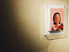 -Nathalie Djurberg与Hans Berg“牛皮纸包裹的月亮”-Prada荣宅当季展览