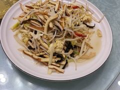 -六和聚传统烤鸭.天津菜(和平店)