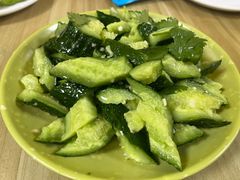 凉拌黄瓜-老王太太串吧(中街店)