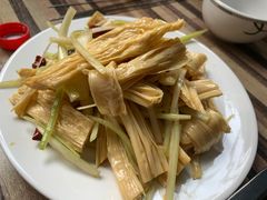 -济南亮亮烧烤(延安三路店)
