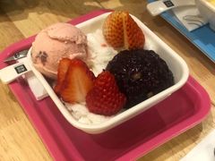 雪山草莓-满记甜品(苏州中心店)