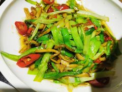 韭黄杏鲍菇-建辉湖南土菜馆(南大街店)