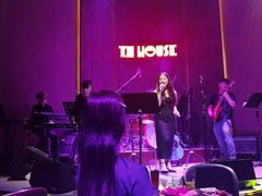 -TZ House音乐现场(来福士中心店)