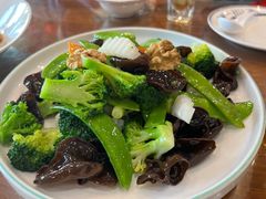 养生小炒-那家老院子东北菜·饺子·小鸡炖蘑菇(艳华街店)