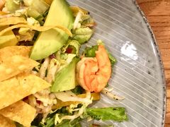 鲜虾牛油果沙拉-Moka Bros 摩卡站(西单大悦城店)