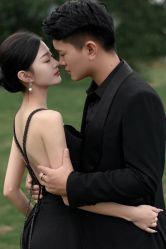 -樱花婚纱摄影