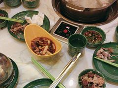 -润园四季椰子鸡火锅(卓越INTOWN店)