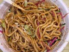 -黑八私房老北京炸酱面