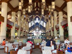 -亚龙湾喜来登·美景台大堂吧