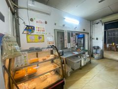 大堂-洲心明记烧肉大粥(总店)