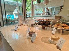 -VERIE BAKEHOUSE