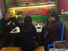 大堂-钢管厂五区小郡肝串串香(滨江店)