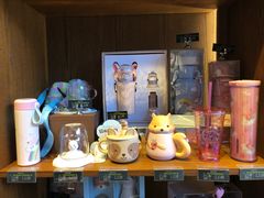 零售区-星巴克(上海汇锦里店)