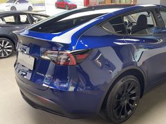 -TESLA 特斯拉(上海太古汇体验店)