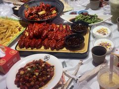 -肥肥虾庄·金牌油焖大虾(首义路店)