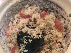 老广腊味煲仔饭-大榕树下顺德菜(融创茂店)