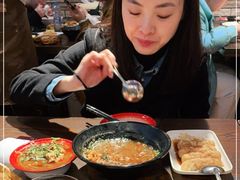 -爆炸头阿姨小四川正宗川味小吃(无任何分店)
