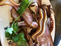 -老鼎万春卤菜(鹭湖宫8区店)