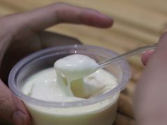 荔枝酸奶酪-六时安·熊猫张甜品店(东关街店)