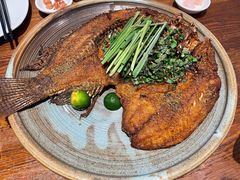 香茅草烤罗非鱼-滇越乘象云南餐厅(次渠店)