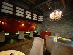 -铜锣湾·有麝自然香(重庆新天地店)