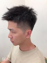 -侨治发型