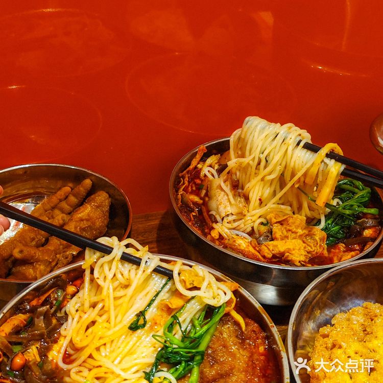 魔都探店｜周成芝螺蛳粉🍜