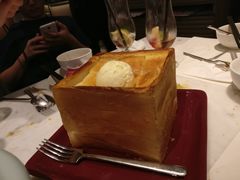 -港丽餐厅(高德置地店)