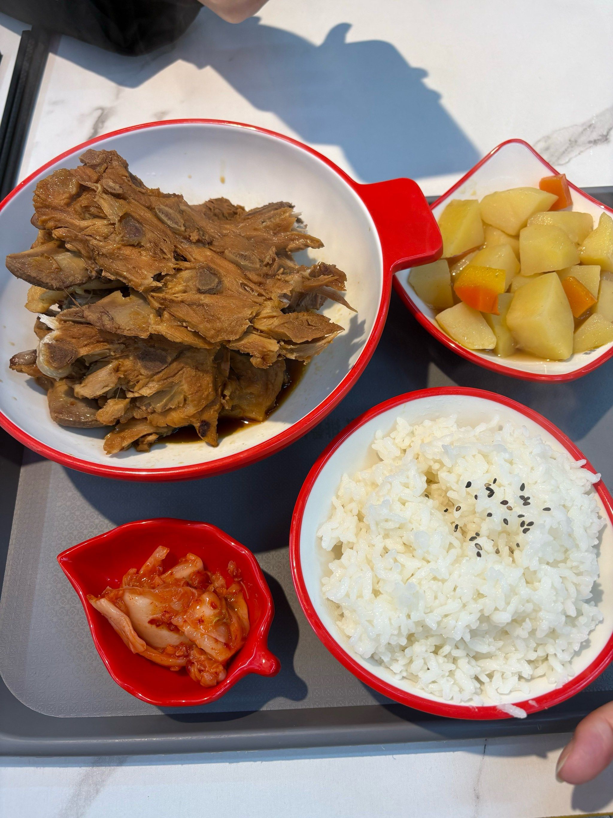 酱骨真的是午饭标配