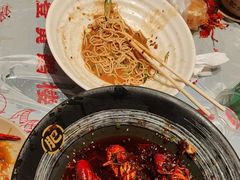 -肥肥虾庄·金牌油焖大虾(杨园滨江时代walk店)