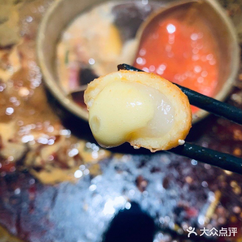 「特色美蛙」必点 吃了三只 针不戳 「招牌空运毛肚」