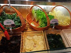 -左庭右院鲜牛肉火锅(金山万达店)