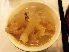 -鲜入围煮花胶鸡海鲜火锅