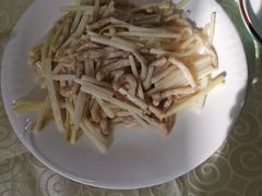 茭白肉丝-奥华餐厅·老张记(台基厂店)