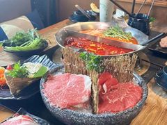 -湊湊火锅·茶憩(南京东路悦荟店)