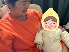 -爱的果实月嫂育婴师(世纪东方店)
