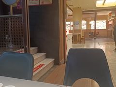-阿瓦山寨·湘菜现炒·剁椒鱼头王(咸阳总店)