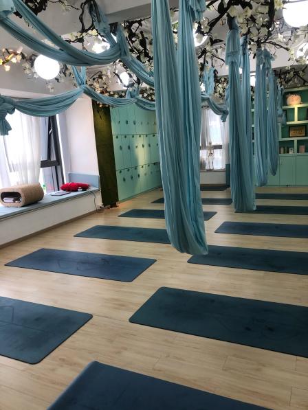 绿素瑜伽(时尚生活旗舰店)-"在车公庙地铁站j出口出来,的那栋写字楼,.