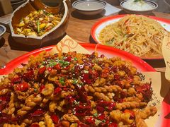 -泥糊破店小酒馆·团建聚餐(南京西路店)